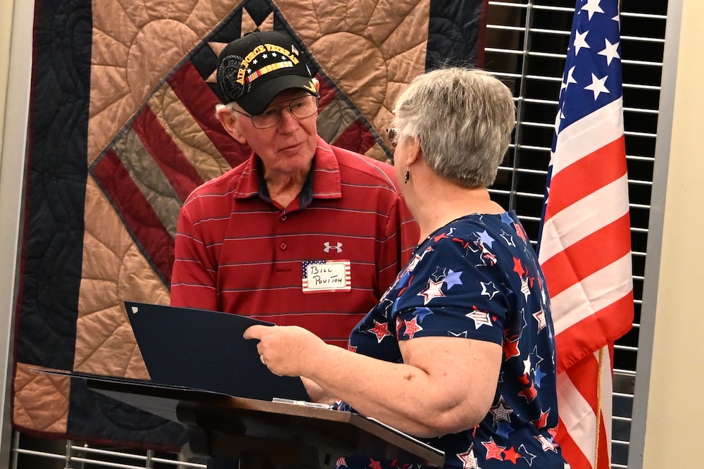 Muncy Historical Society - Veterans receive Quilts of Valor